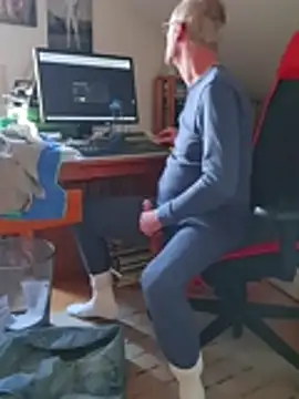 BerndisCam online show from December 1, 2025, 2:33 pm