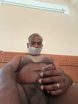 strongguyindia online show from April 17, 2026, 12:19 pm