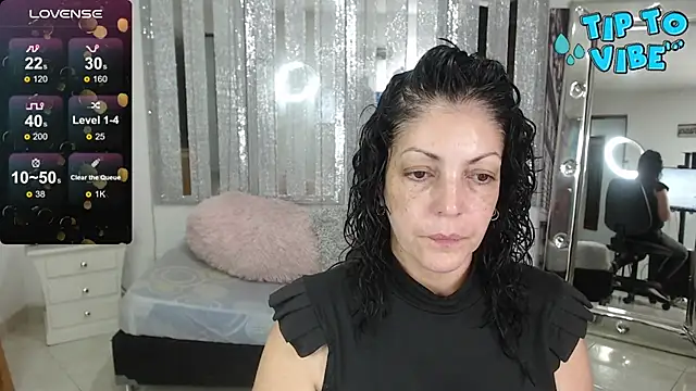 mijal queen online show from December 12, 2024, 2:04 am