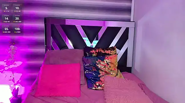 cami suarez  online show from February 2, 2025, 7:41 am