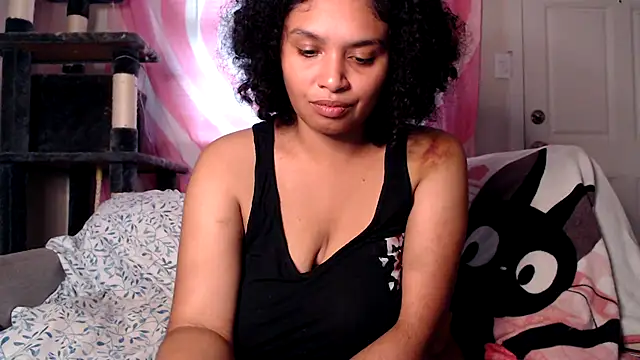 TasteeKitty online show from October 25, 2025, 7:52 pm