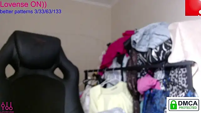 Snapshot of sweet_cute_cat chatting on October 6, 2025, 9:01 pm sweet cute cat online show from October 6, 2025, 9:01 pm