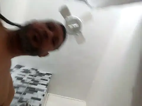 Snapshot of tropikboy chatting on November 2, 2025, 12:51 pm tropikboy online show from November 2, 2025, 12:51 pm