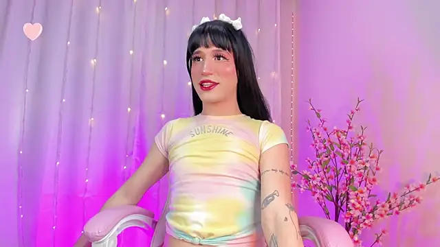 rosseblondee online show from September 15, 2025, 9:37 pm