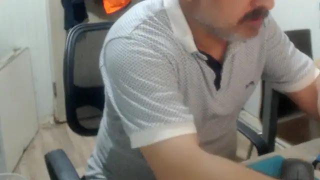 Snapshot of LiONTURK chatting on March 17, 2026, 8:45 pm LiONTURK online show from March 17, 2026, 8:45 pm
