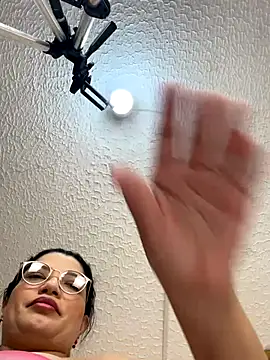 valerie lya online show from September 22, 2025, 8:44 pm