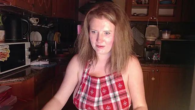 LizaCakes online show from March 18, 2025, 5:21 pm