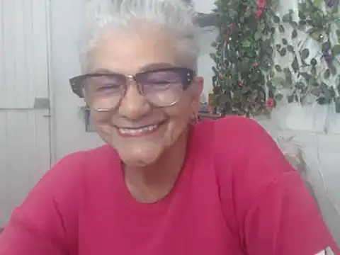 Snapshot of FunnyGrandma chatting on January 12, 2025, 3:07 am FunnyGrandma online show from January 12, 2025, 3:07 am