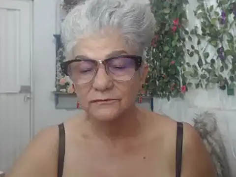 Snapshot of FunnyGrandma chatting on January 26, 2025, 6:49 am FunnyGrandma online show from January 26, 2025, 6:49 am