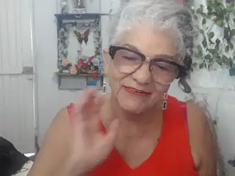 Snapshot of FunnyGrandma chatting on January 30, 2025, 9:58 pm FunnyGrandma online show from January 30, 2025, 9:58 pm