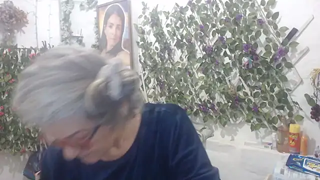 FunnyGrandma online show from November 1, 2025, 9:39 pm