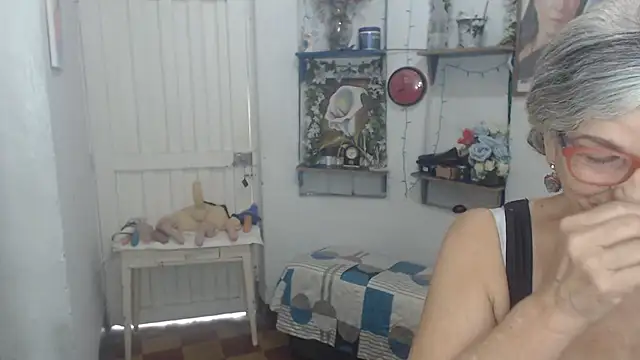 FunnyGrandma online show from March 5, 2026, 7:43 pm