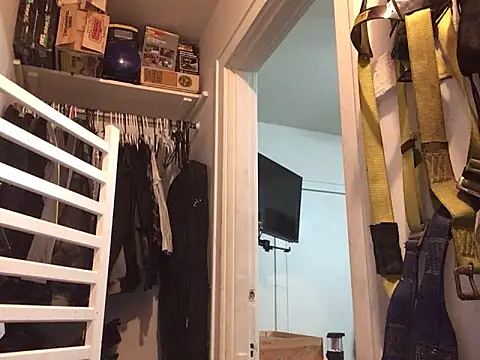 Jcharlesnew69xh online show from October 15, 2025, 12:11 am