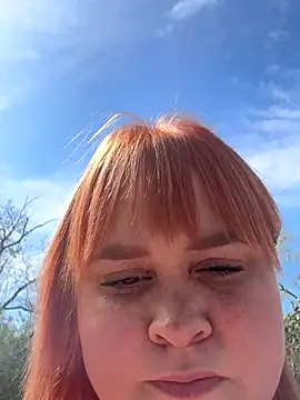 Snapshot of Model9798 chatting on September 15, 2025, 9:20 am Model9798 online show from September 15, 2025, 9:20 am