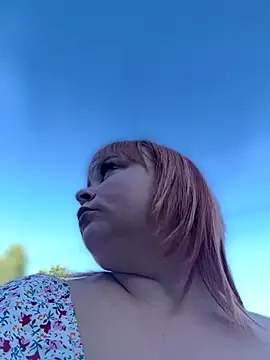 Snapshot of Model9798 chatting on September 24, 2025, 6:17 am Model9798 online show from September 24, 2025, 6:17 am