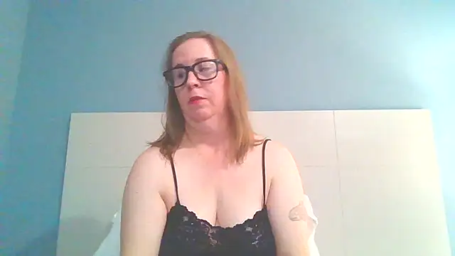 Snapshot of SweetandNaughty1 chatting on December 10, 2024, 4:34 am SweetandNaughty1 online show from December 10, 2024, 4:34 am