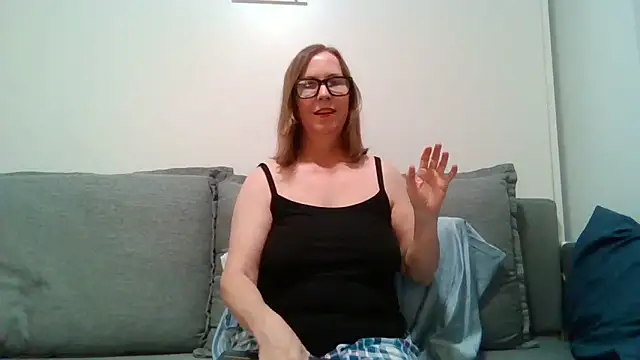 SweetandNaughty1 online show from April 13, 2026, 3:56 am