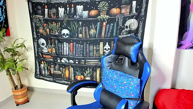 Snapshot of sally10_35 chatting on October 12, 2025, 10:31 pm sally10 35 online show from October 12, 2025, 10:31 pm