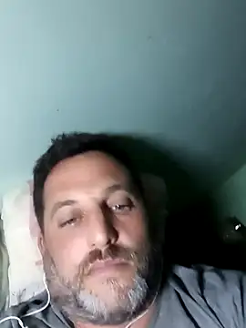 Snapshot of Reload_033 chatting on April 11, 2026, 3:33 am Reload 033 online show from April 11, 2026, 3:33 am