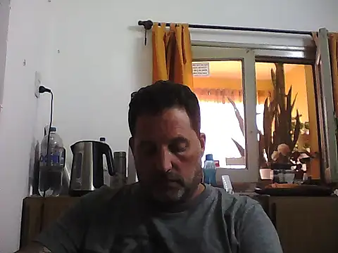 Snapshot of Reload_033 chatting on April 15, 2026, 7:32 pm Reload 033 online show from April 15, 2026, 7:32 pm
