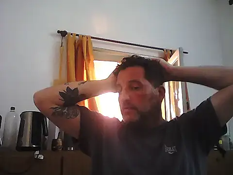 Snapshot of Reload_033 chatting on April 24, 2026, 2:41 pm Reload 033 online show from April 24, 2026, 2:41 pm