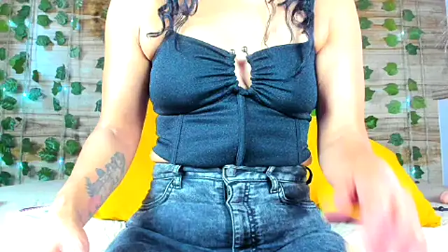 alyssia ocean online show from February 15, 2025, 12:22 pm