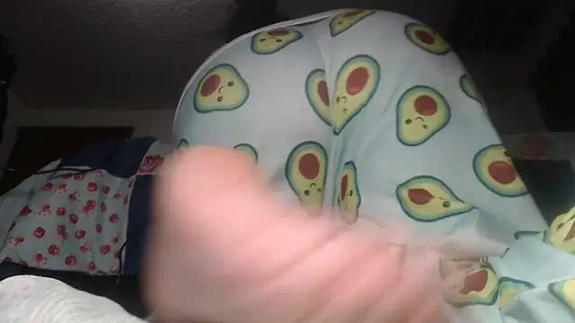prettyangelsquirt online show from December 22, 2024, 3:33 pm