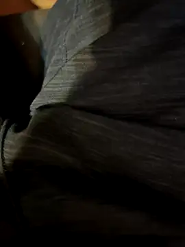 Snapshot of JohnnyBigShot chatting on October 29, 2025, 10:22 pm JohnnyBigShot online show from October 29, 2025, 10:22 pm