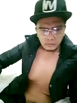 Snapshot of mrbubbaibrahim chatting on October 25, 2025, 6:13 pm mrbubbaibrahim online show from October 25, 2025, 6:13 pm