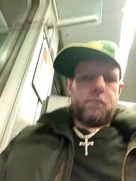 Kw8585kw online show from February 11, 2026, 9:09 pm