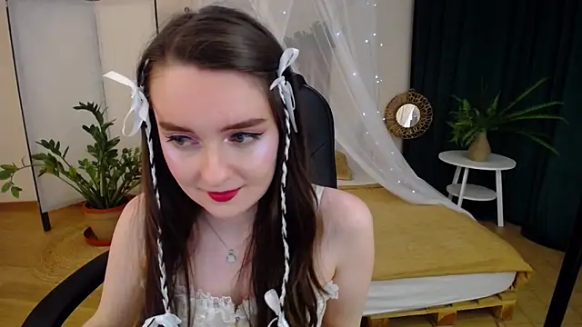 CloudGrace online show from January 18, 2025, 9:24 pm
