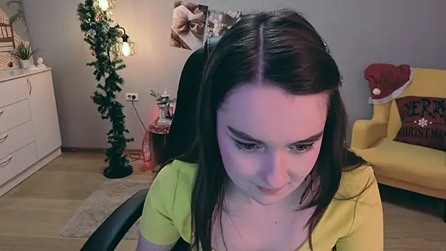 CloudGrace online show from December 18, 2025, 3:23 am