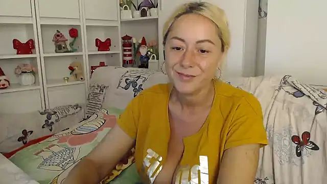 Snapshot of spell_of_love chatting on July 15, 2026, 7:08 pm spell of love online show from July 15, 2026, 7:08 pm