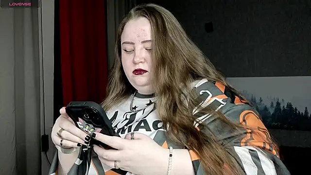 EMMA  CONNOR online show from November 9, 2025, 10:08 pm