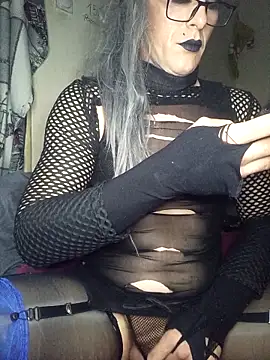 DiamondDrillBit online show from January 18, 2026, 6:01 pm