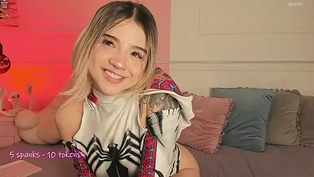 Snapshot of _Tammara_ chatting on October 31, 2025, 12:17 pm Tammara online show from October 31, 2025, 12:17 pm