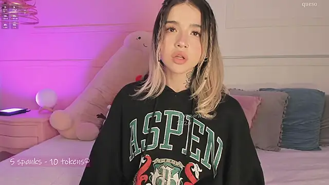  Tammara  online show from February 13, 2026, 7:21 pm