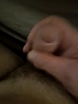 Deebo2212 online show from April 28, 2026, 2:27 am