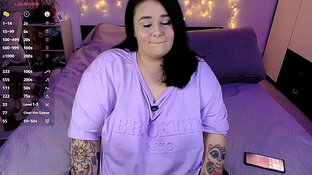 naughtykiss online show from March 6, 2026, 3:52 pm