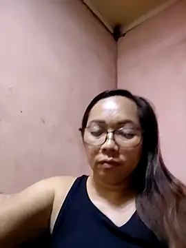 asianwet4u online show from April 21, 2026, 5:47 am