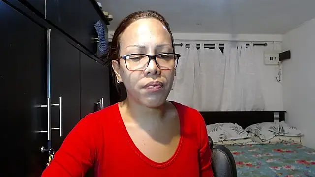 sensual nataliee online show from December 10, 2024, 11:40 pm