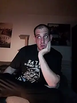 Snapshot of Codymc89 chatting on April 4, 2026, 7:55 pm Codymc89 online show from April 4, 2026, 7:55 pm