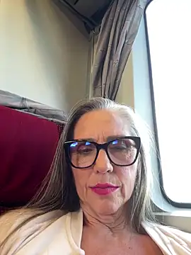 Snapshot of Alimela chatting on June 15, 2026, 4:20 pm Alimela online show from June 15, 2026, 4:20 pm