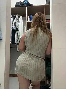 moniquerainx online show from February 13, 2025, 2:56 am