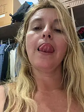 moniquerainx online show from March 11, 2026, 2:28 am