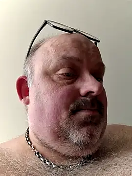 Bibear197511 online show from May 26, 2026, 2:13 pm