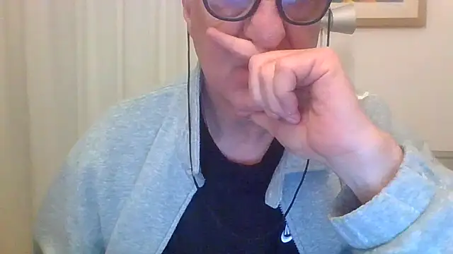 Snapshot of ANONIMO7735 chatting on March 10, 2026, 6:24 pm ANONIMO7735 online show from March 10, 2026, 6:24 pm