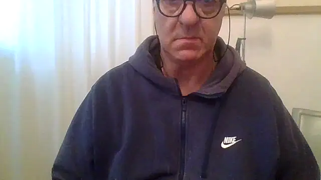 Snapshot of ANONIMO7735 chatting on March 23, 2026, 6:17 am ANONIMO7735 online show from March 23, 2026, 6:17 am