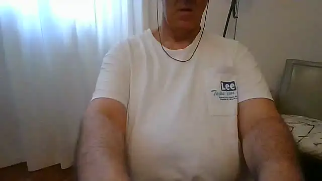 Snapshot of ANONIMO7735 chatting on June 20, 2026, 10:07 am ANONIMO7735 online show from June 20, 2026, 10:07 am