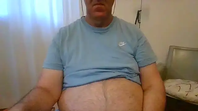 Snapshot of ANONIMO7735 chatting on June 21, 2026, 4:26 am ANONIMO7735 online show from June 21, 2026, 4:26 am